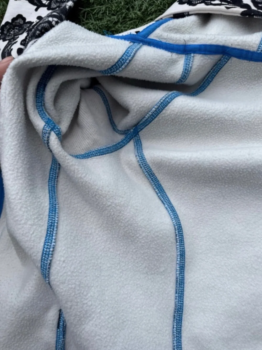 Lululemon Scuba stretch 4 Laceoflage Polar White